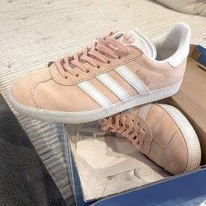 Adidas Gazelle Sneakers